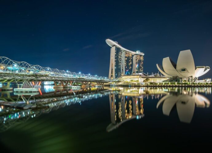 marina-bay-night-reflected-water